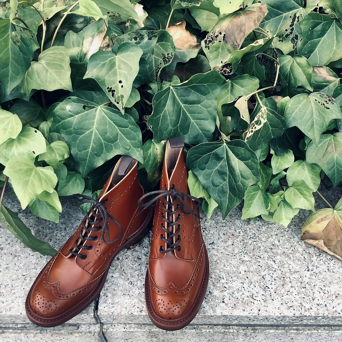 靴 コレクション tricker's 大きめ